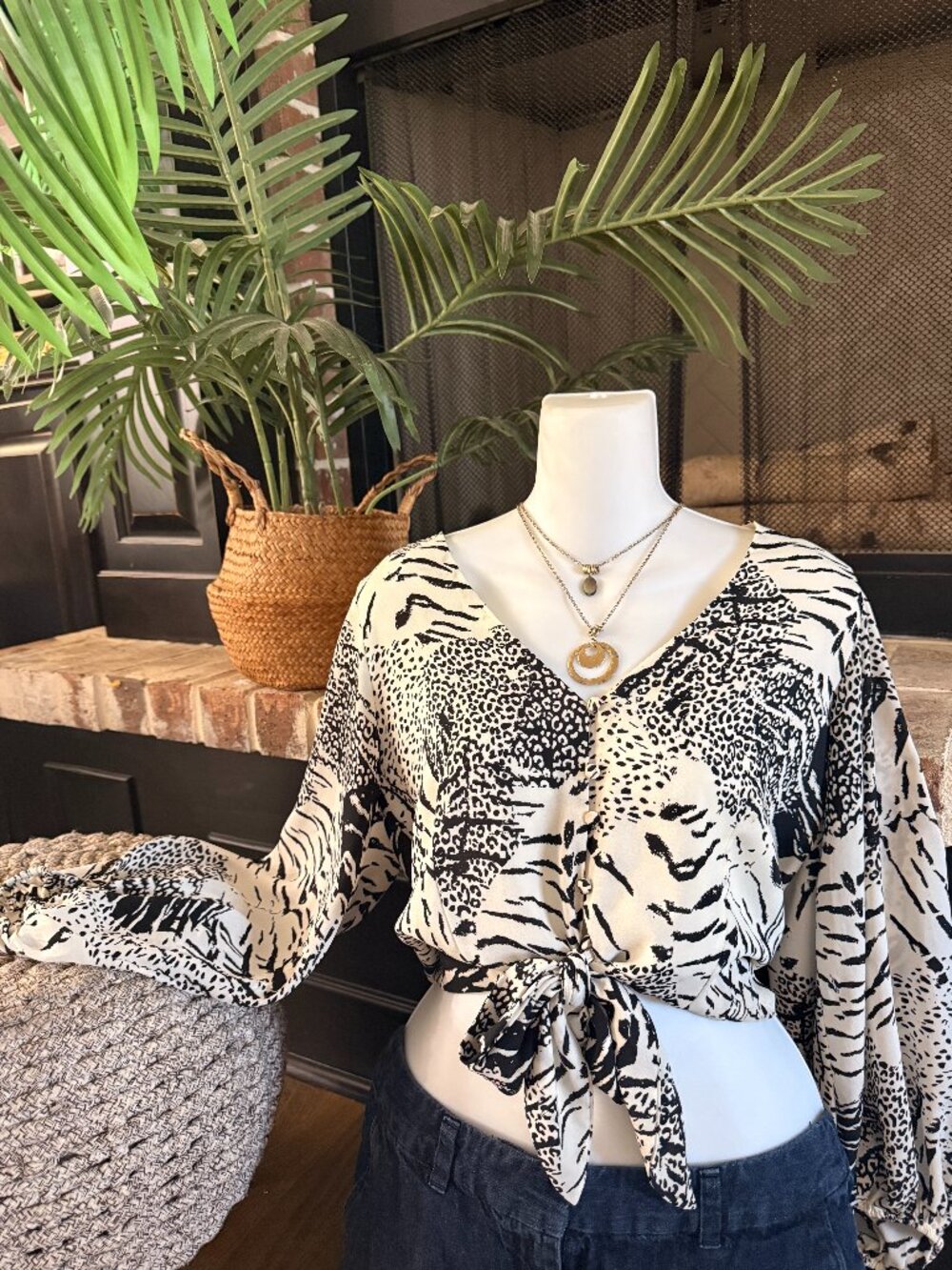 Buddy Love -Animal Print Top -  Women’s Medium Black Cream Blouse